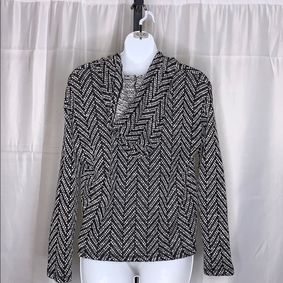 Victoria’s Secret hoodie size - XS - Picture 2 of 3